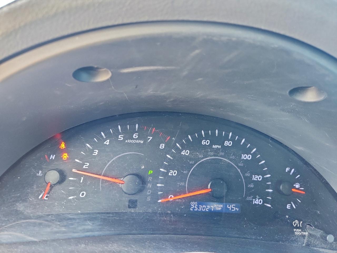 2011 TOYOTA CAMRY BASE photo 17