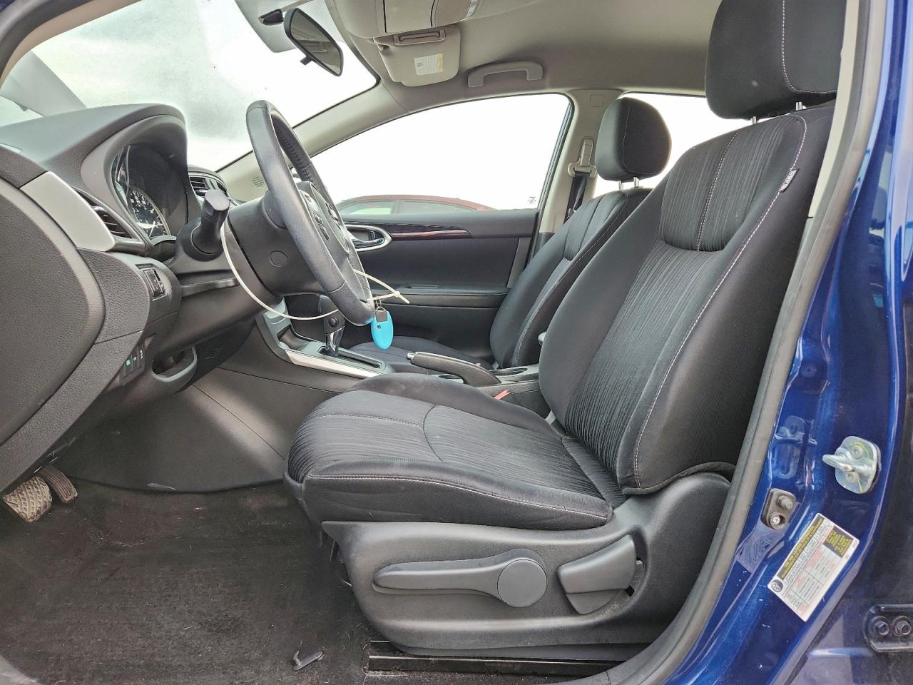 2016 NISSAN SENTRA S photo 7