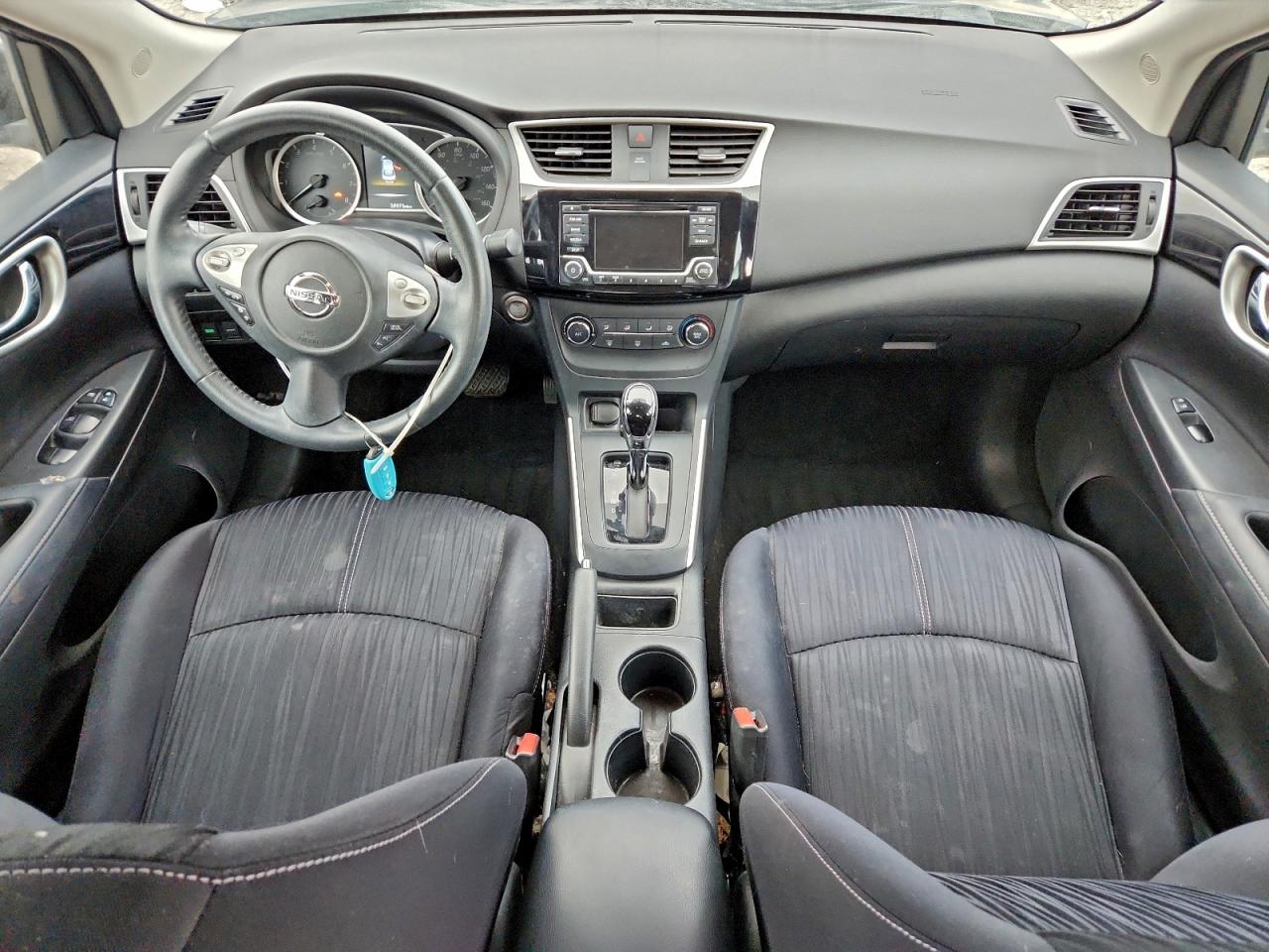 2016 NISSAN SENTRA S photo 8