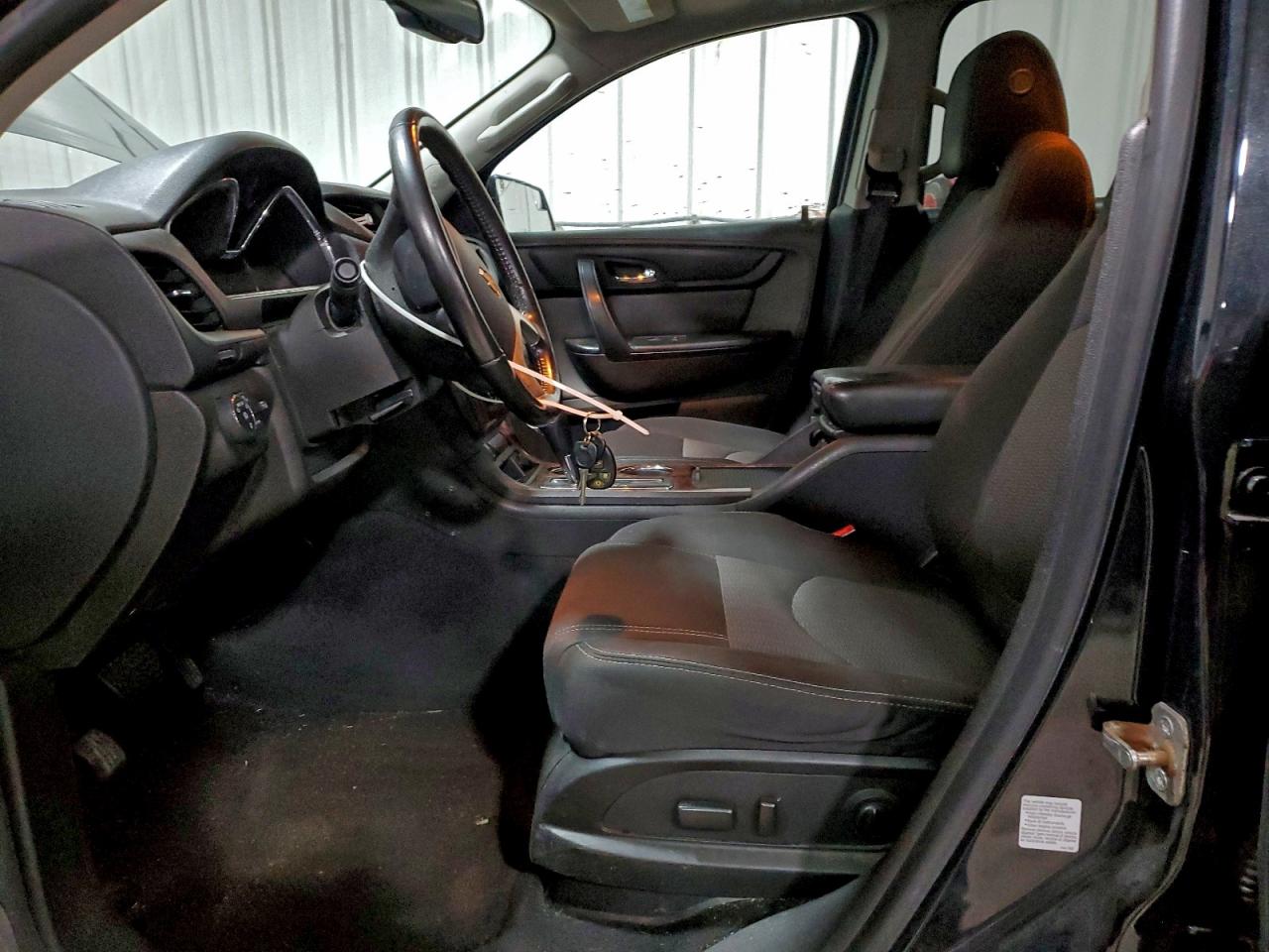 2014 CHEVROLET TRAVERSE LT photo 13