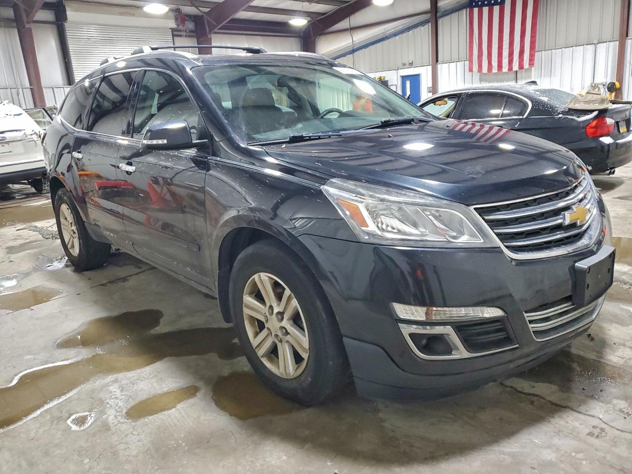 2014 CHEVROLET TRAVERSE LT photo 7