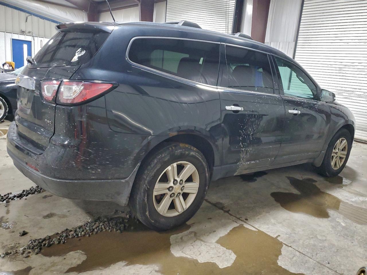 2014 CHEVROLET TRAVERSE LT photo 5