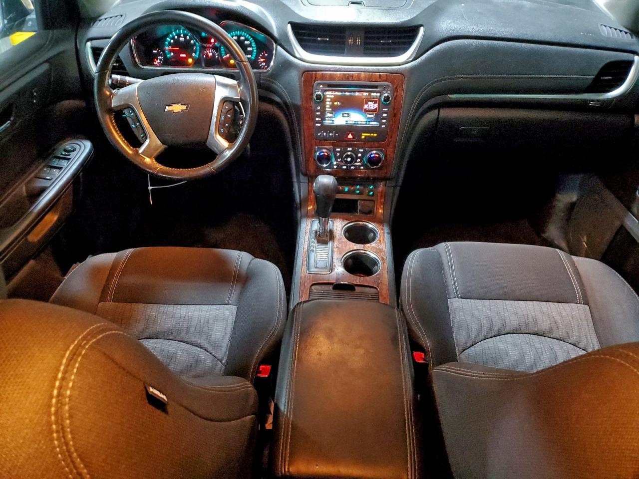 2014 CHEVROLET TRAVERSE LT photo 15