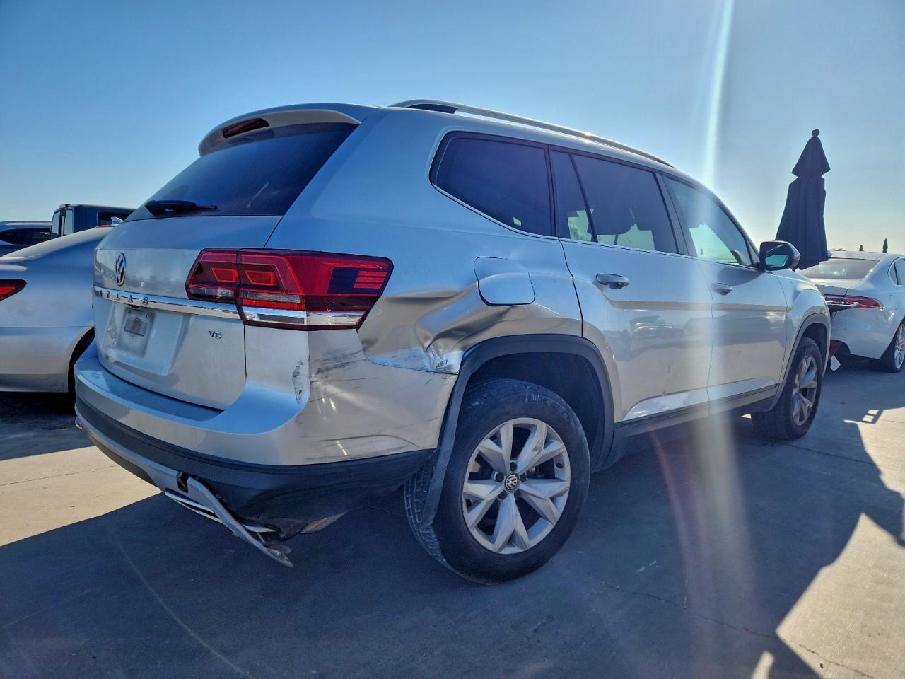 2018 VOLKSWAGEN ATLAS SE photo 9