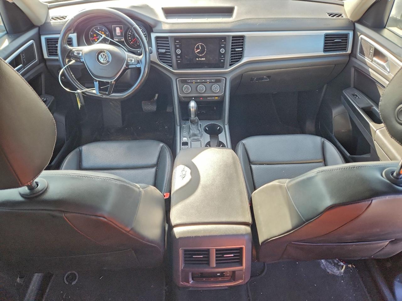2018 VOLKSWAGEN ATLAS SE photo 29