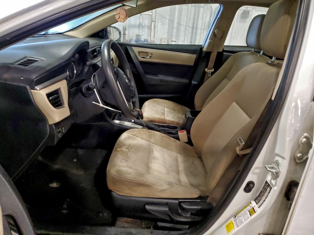 2014 TOYOTA COROLLA L photo 19