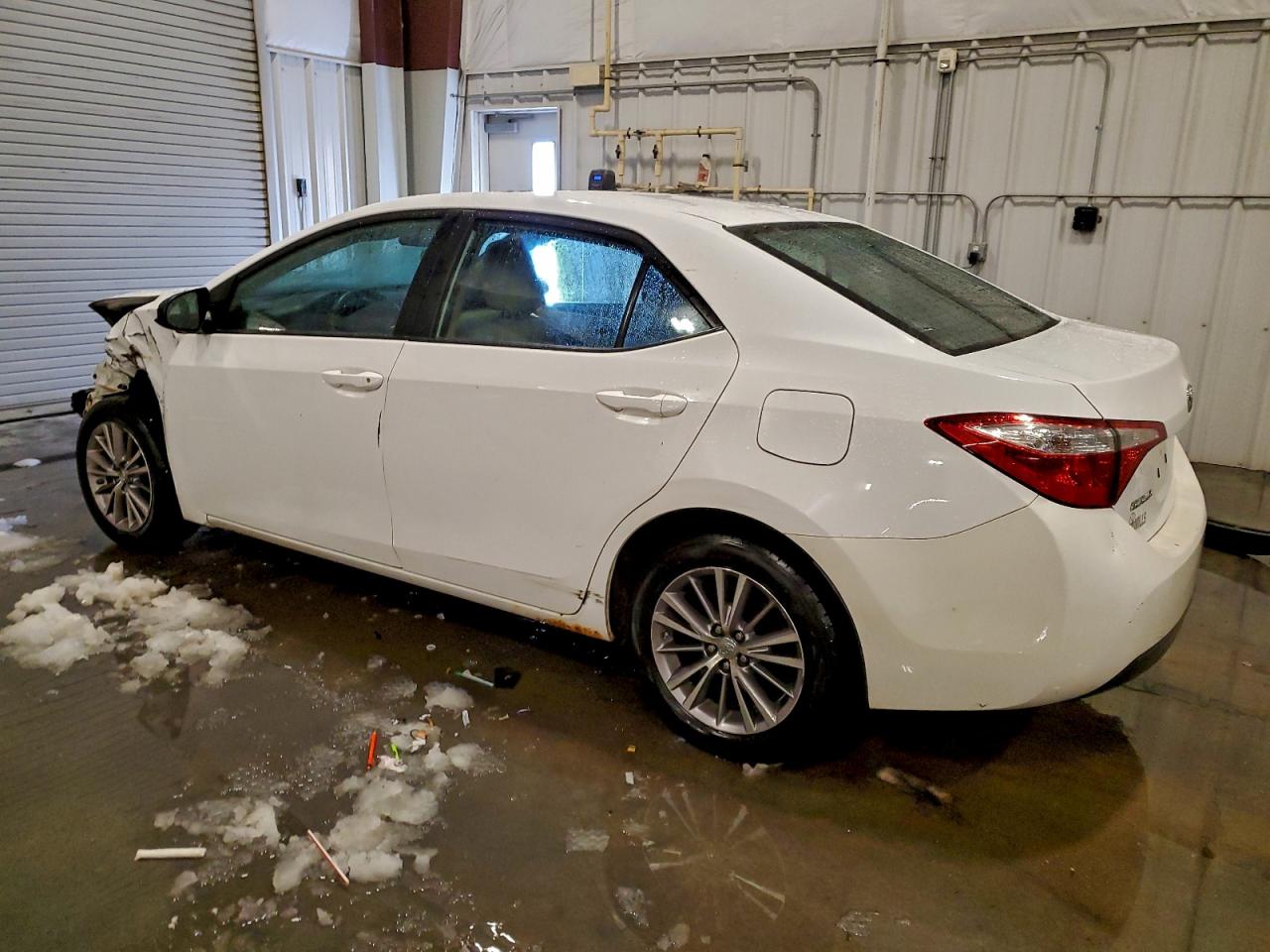 2014 TOYOTA COROLLA L photo 4