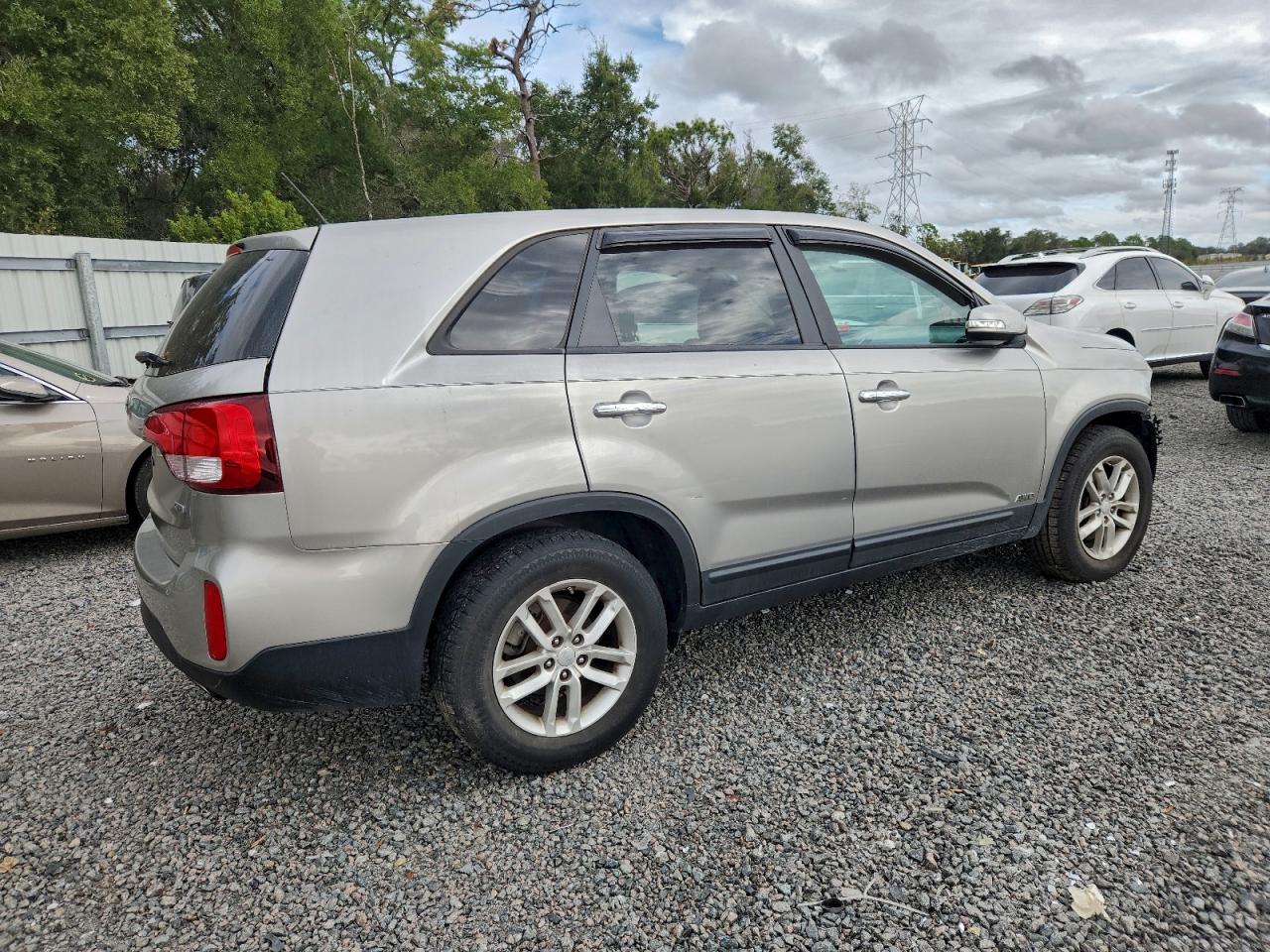 2015 KIA SORENTO LX photo 7