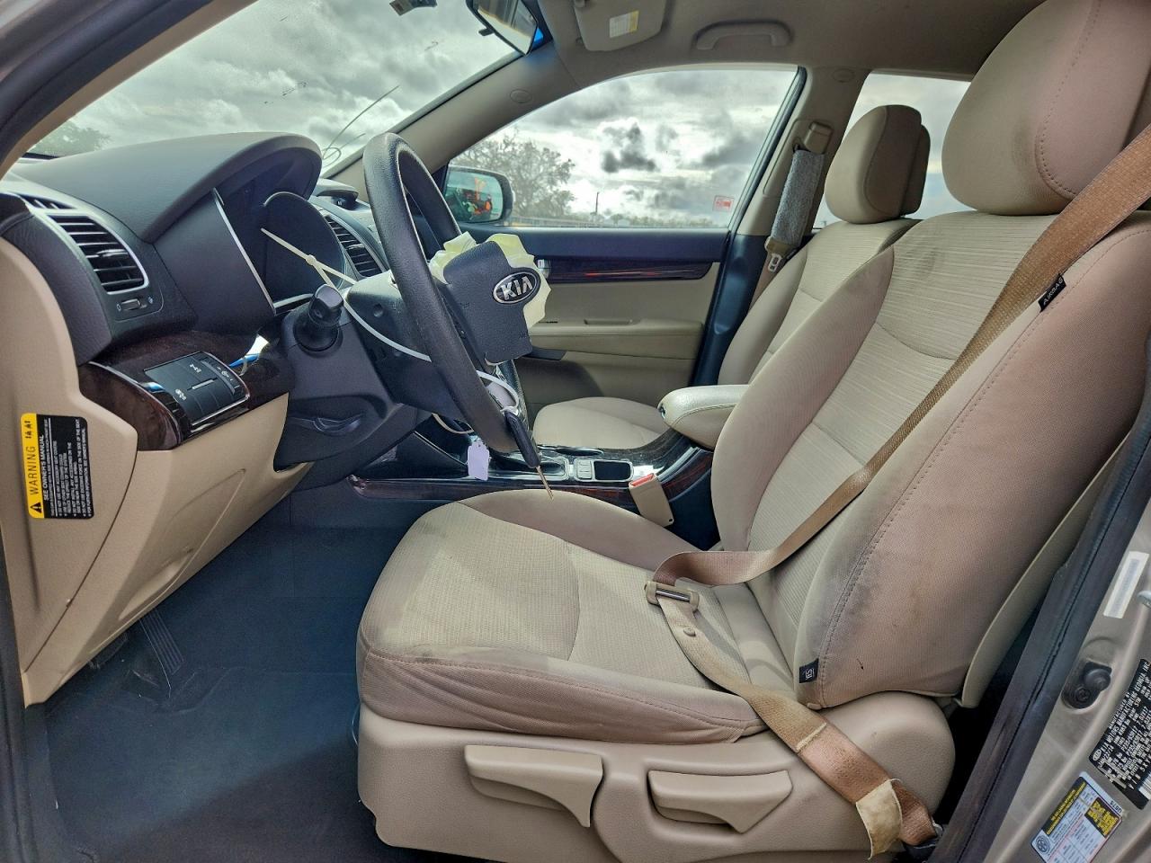 2015 KIA SORENTO LX photo 19