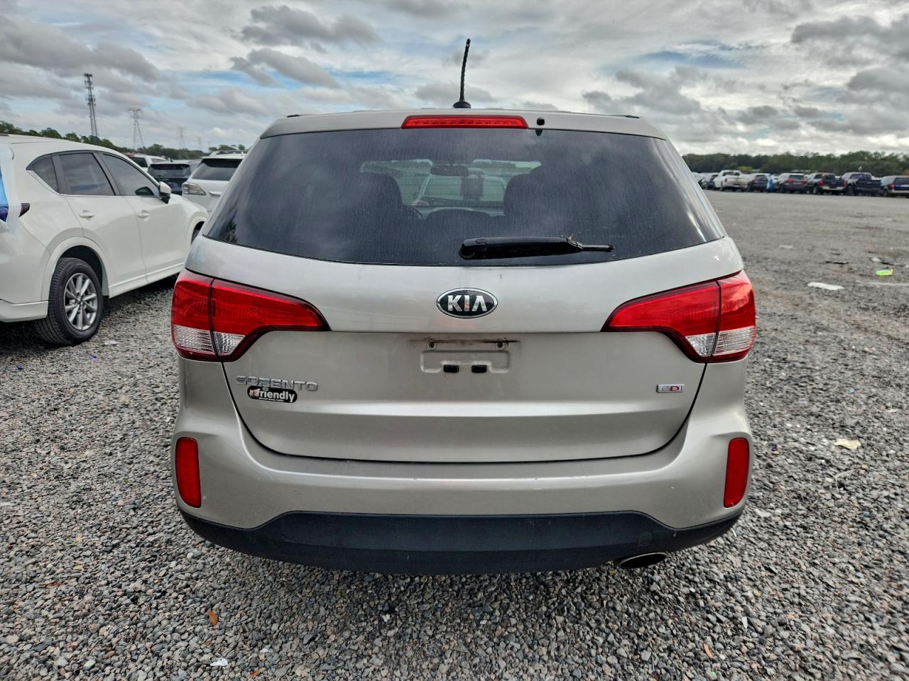 2015 KIA SORENTO LX photo 16