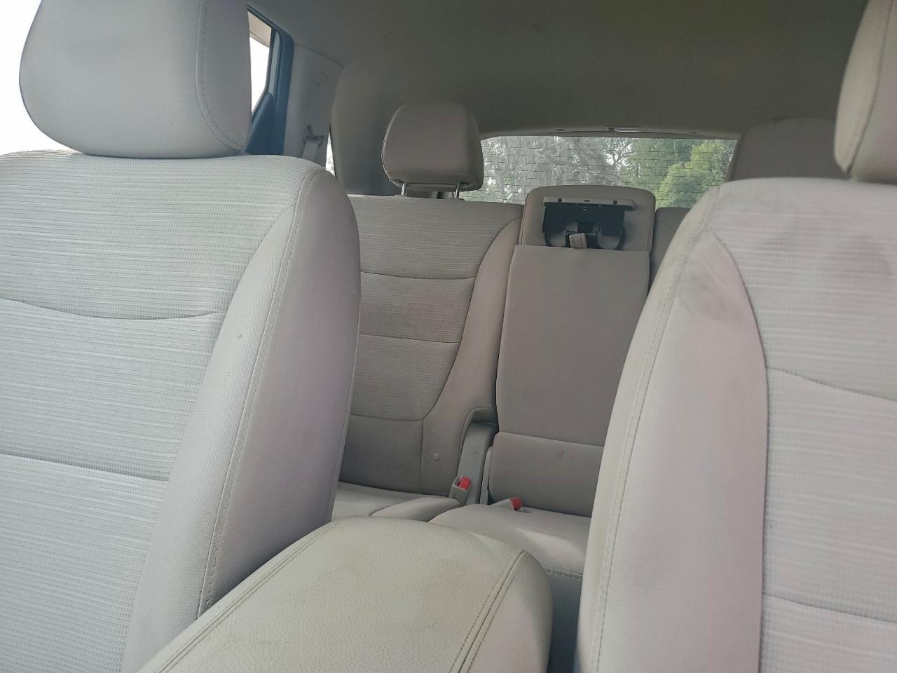 2015 KIA SORENTO LX photo 28