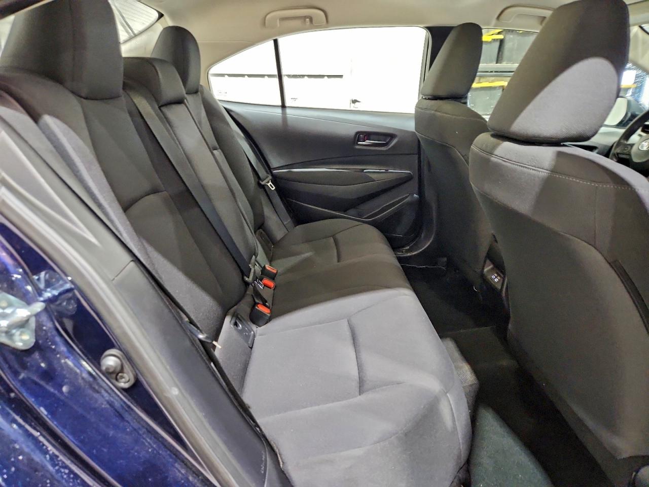 2025 TOYOTA COROLLA LE photo 19