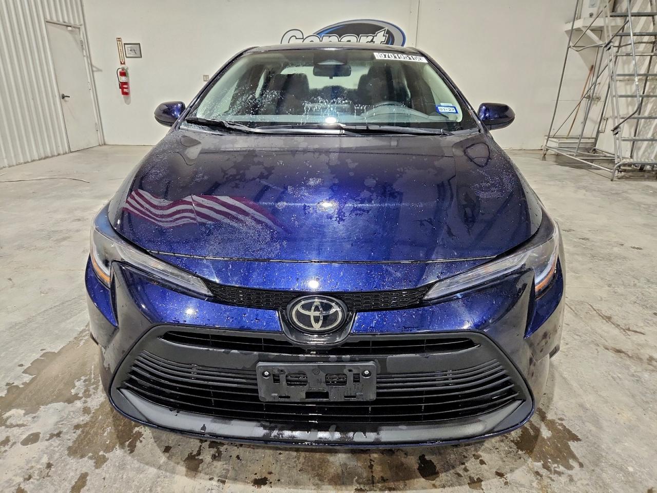 2025 TOYOTA COROLLA LE photo 9
