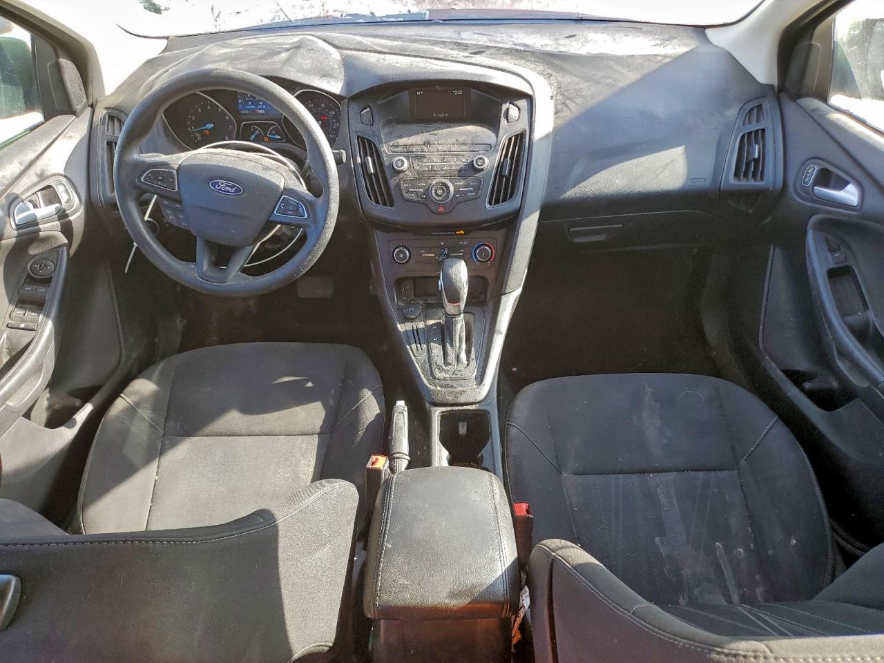2018 FORD FOCUS SE photo 8