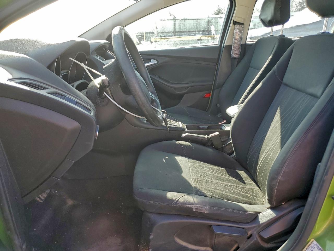 2018 FORD FOCUS SE photo 7