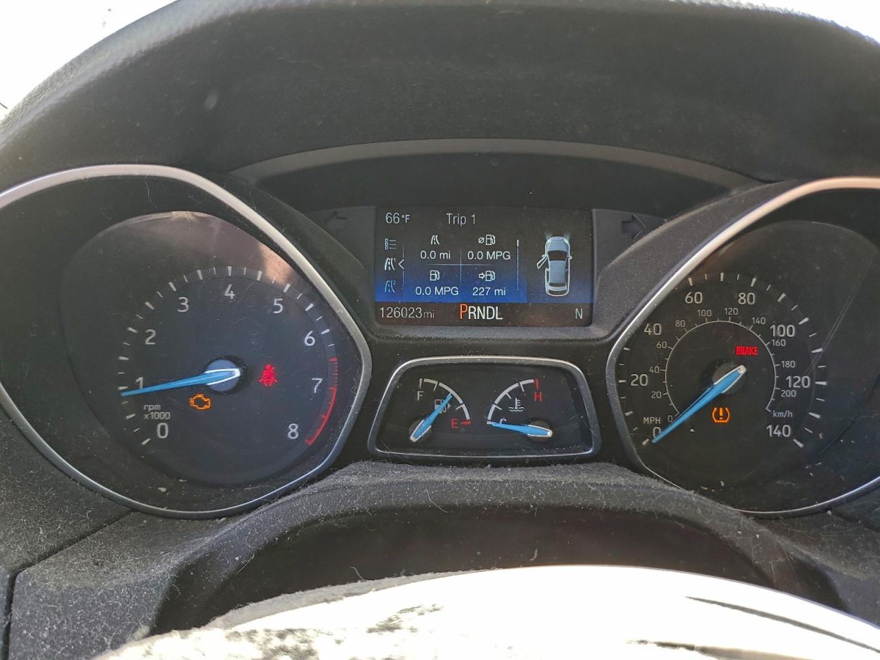 2018 FORD FOCUS SE photo 9