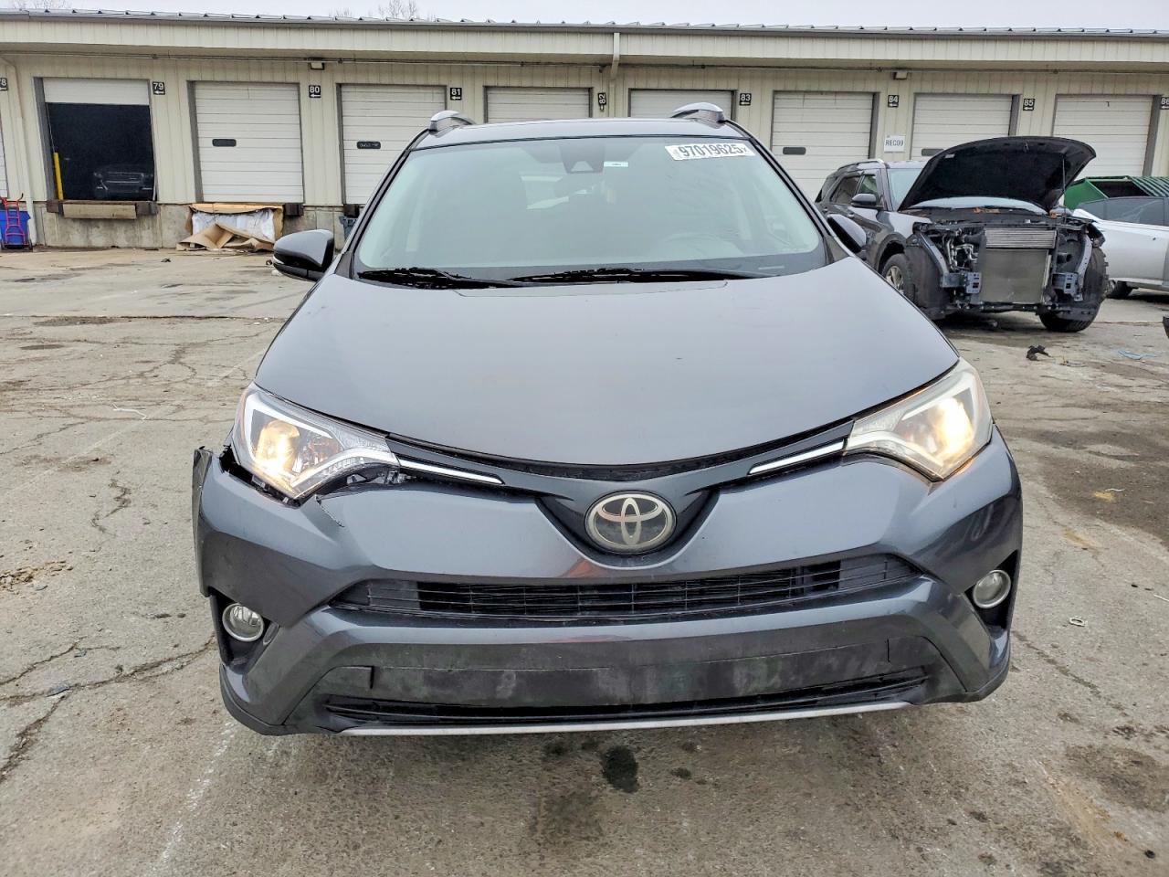 2018 TOYOTA RAV4 ADVENTURE photo 5