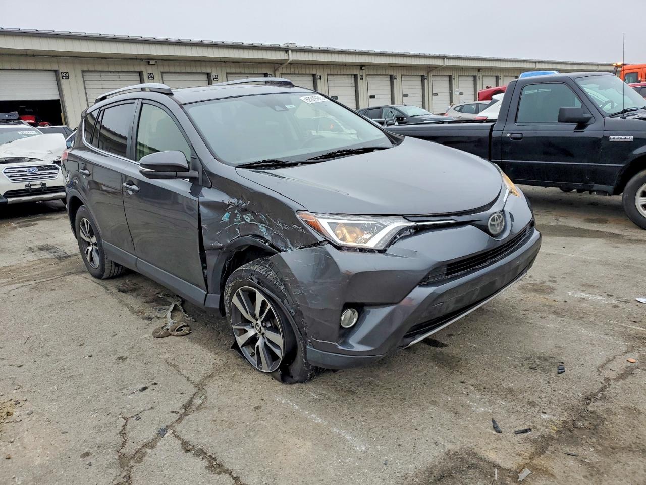 2018 TOYOTA RAV4 ADVENTURE photo 4