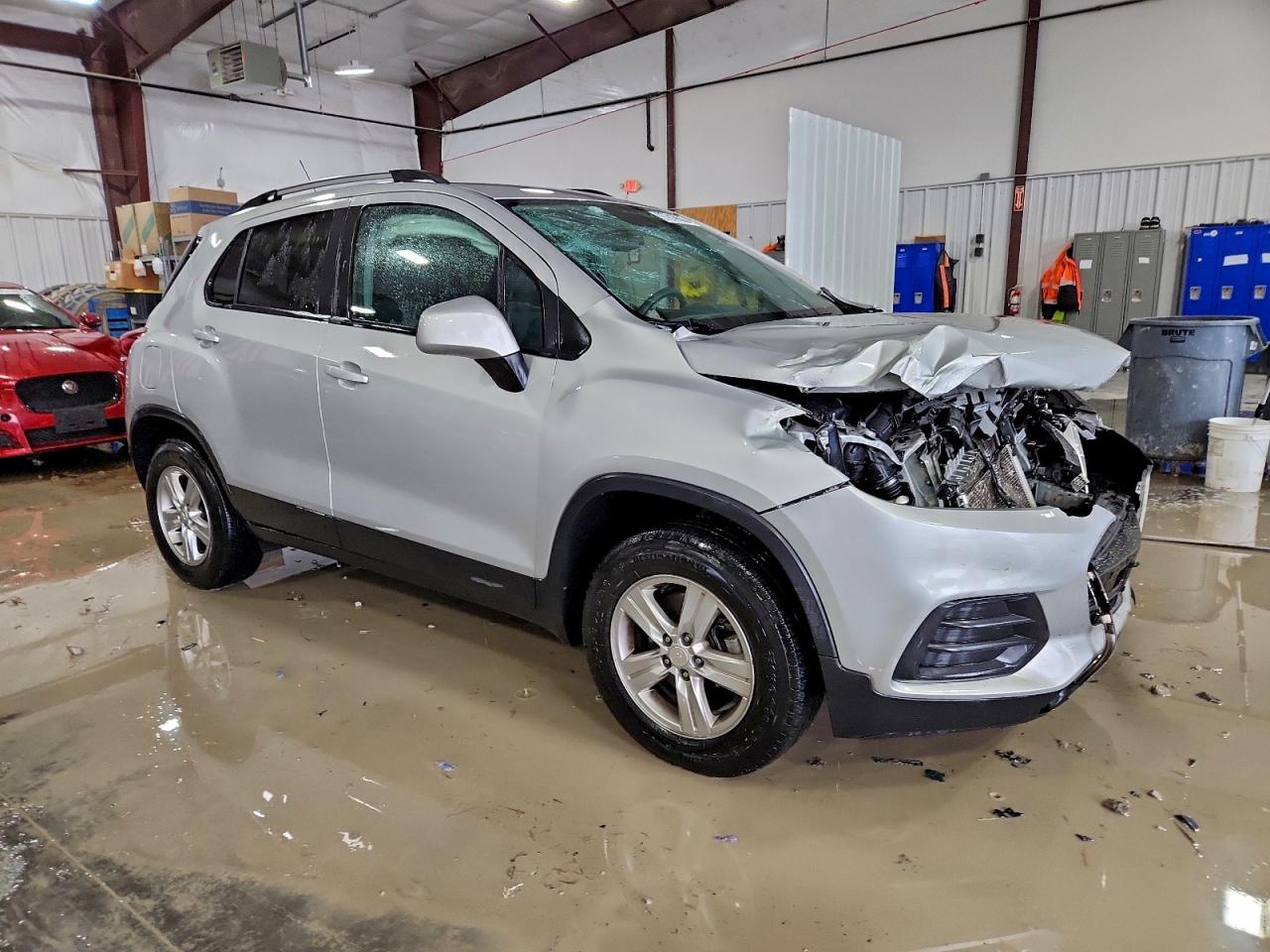 2021 CHEVROLET TRAX 1LT photo 4