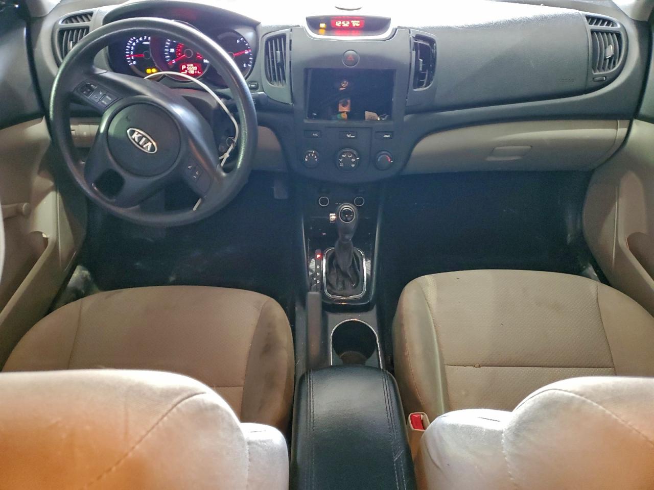 2013 KIA FORTE LX photo 8