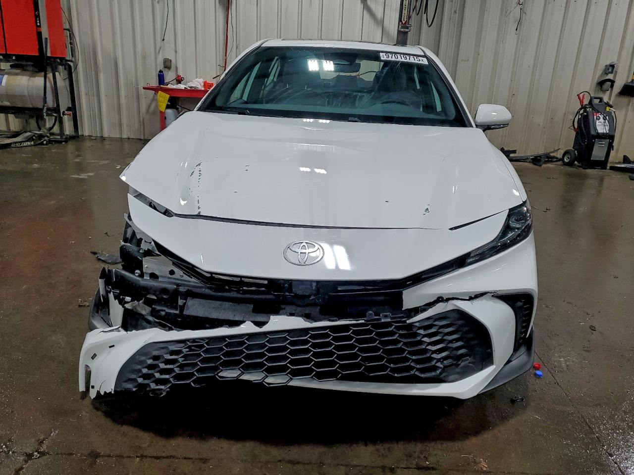2025 TOYOTA CAMRY XSE photo 5