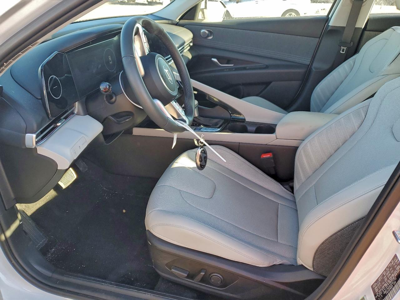 2025 HYUNDAI ELANTRA LIMITED photo 7
