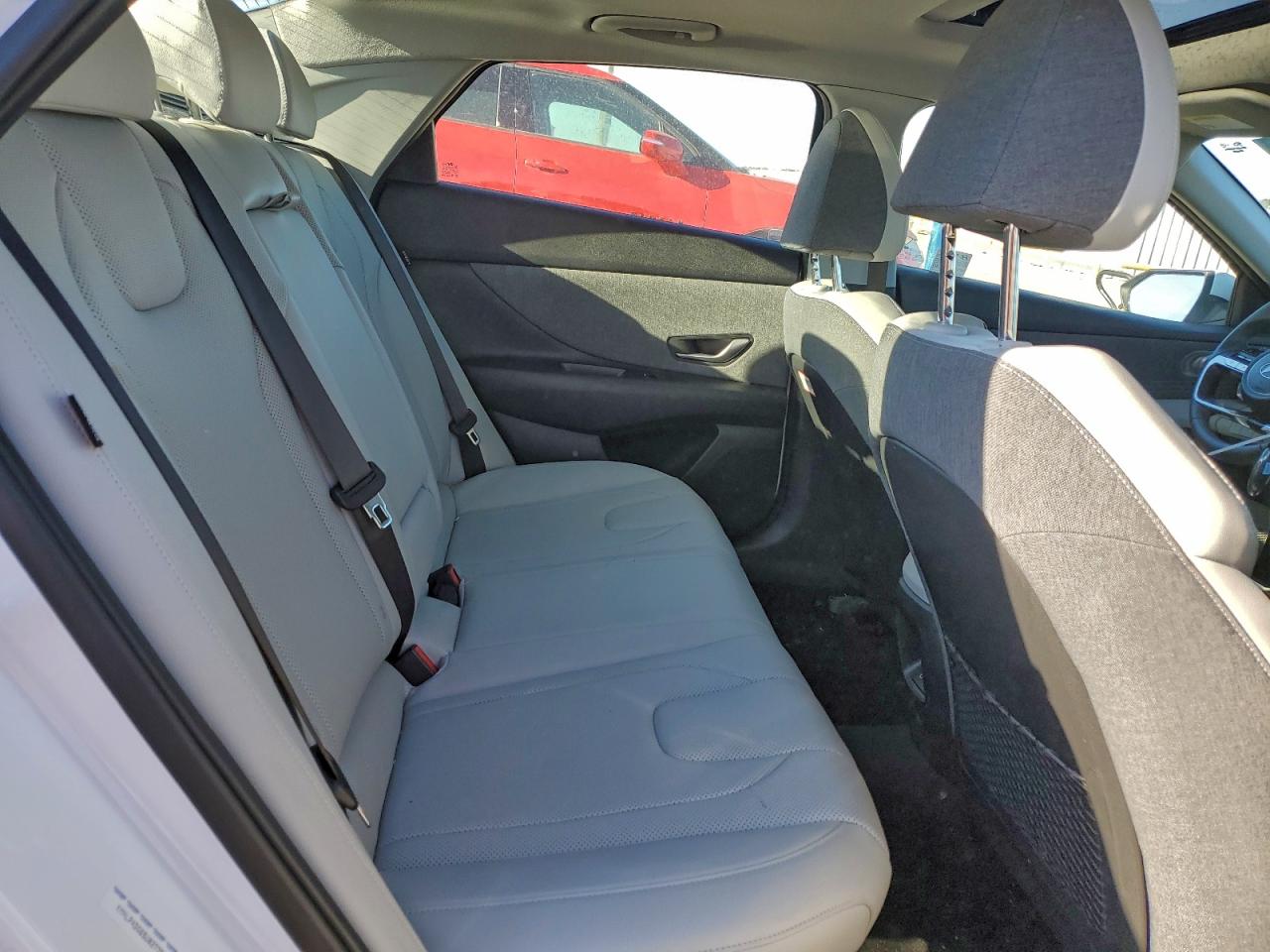 2025 HYUNDAI ELANTRA LIMITED photo 10