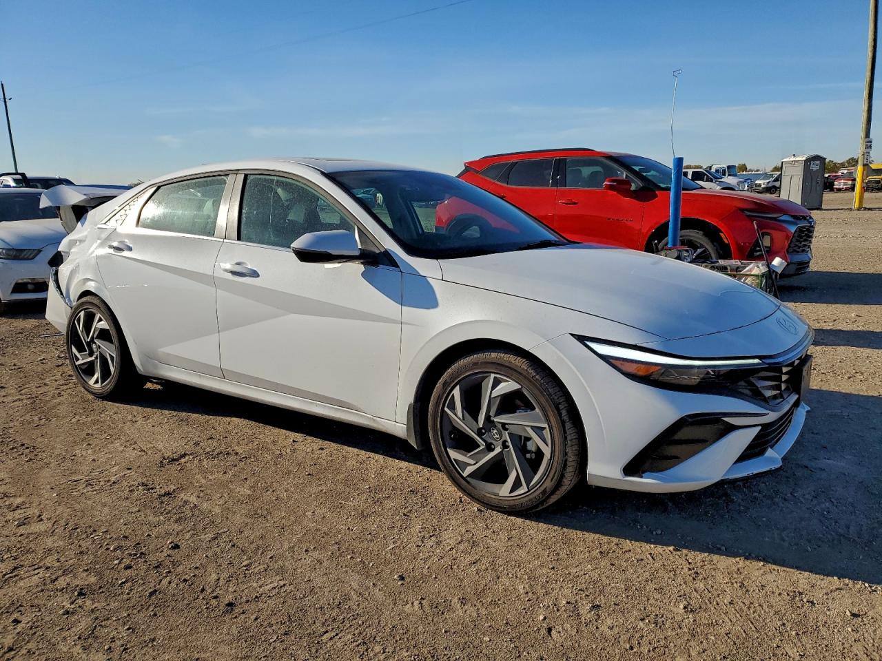 2025 HYUNDAI ELANTRA LIMITED photo 4