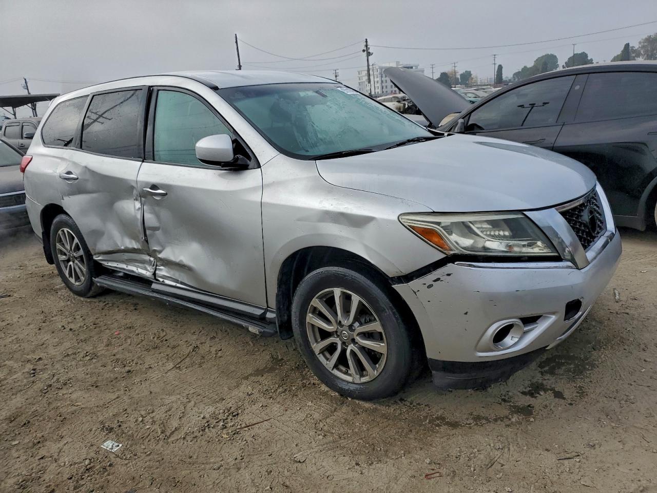 2013 NISSAN PATHFINDER S photo 4