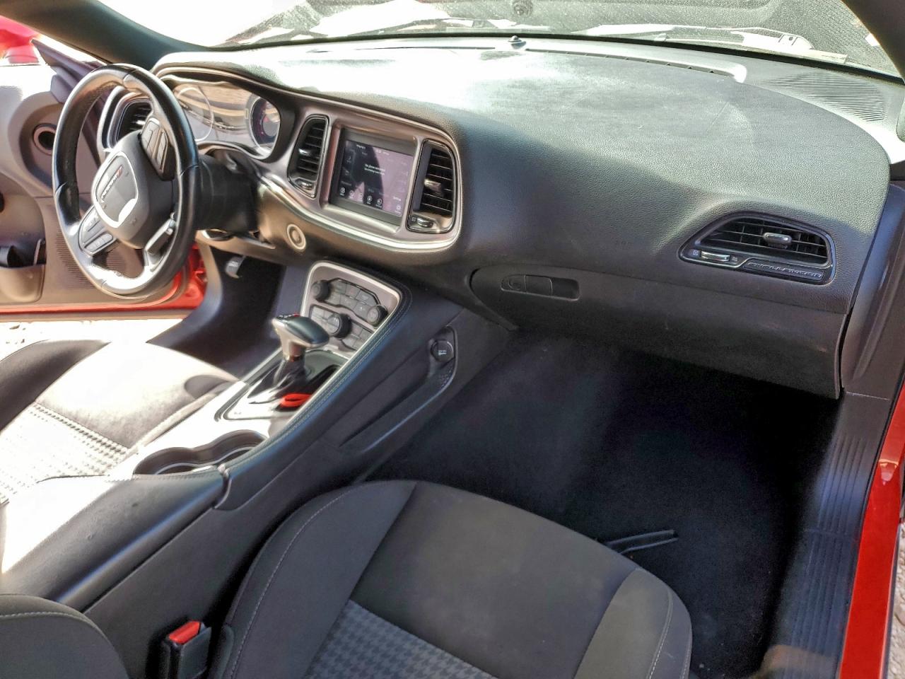 2022 DODGE CHALLENGER GT photo 22