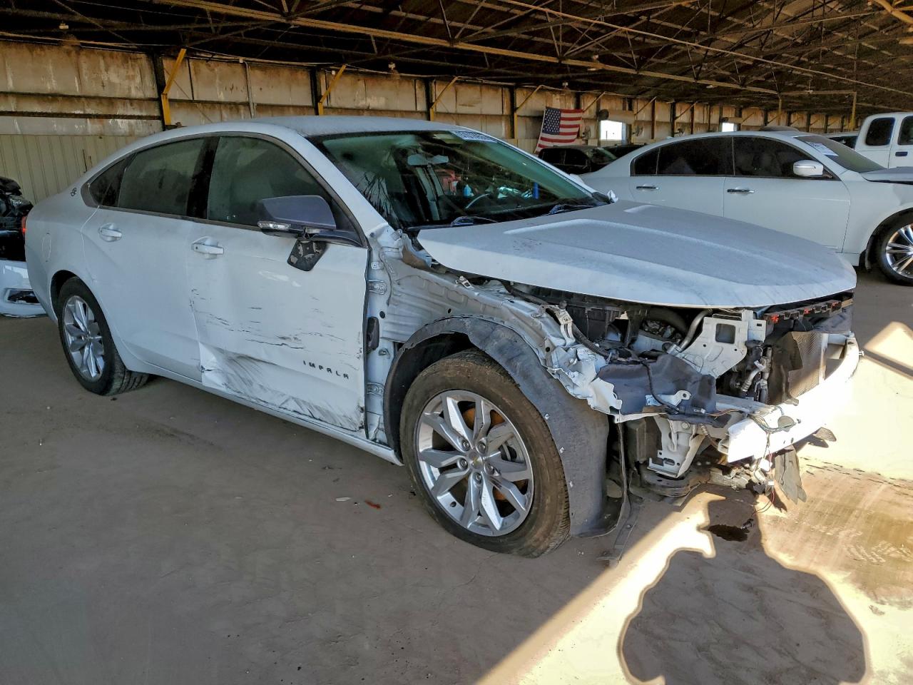 2018 CHEVROLET IMPALA LT photo 4