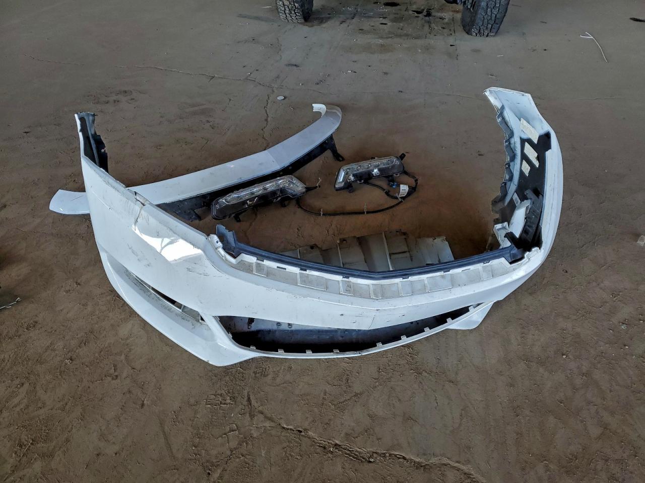 2018 CHEVROLET IMPALA LT photo 12