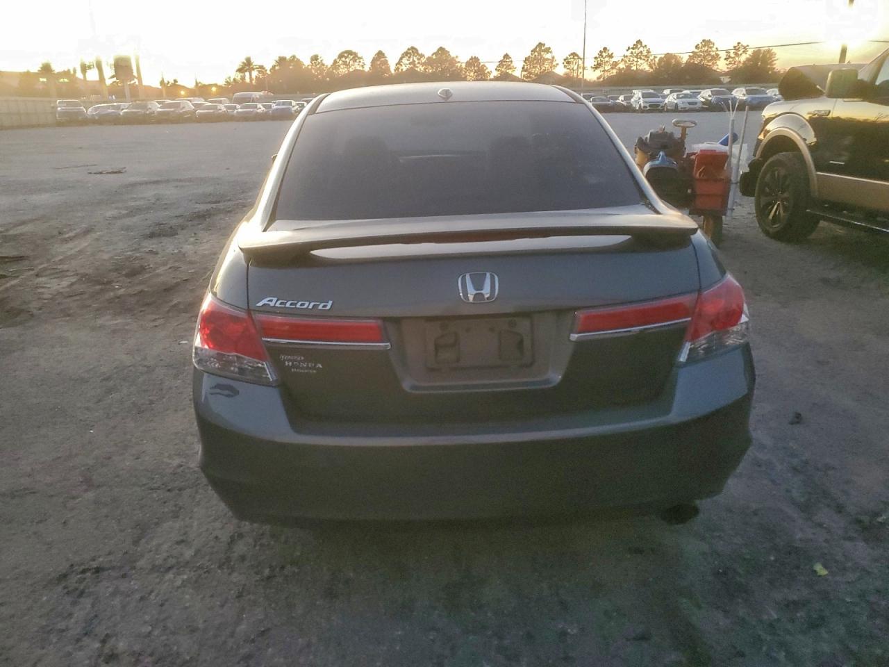 2012 HONDA ACCORD EXL photo 11