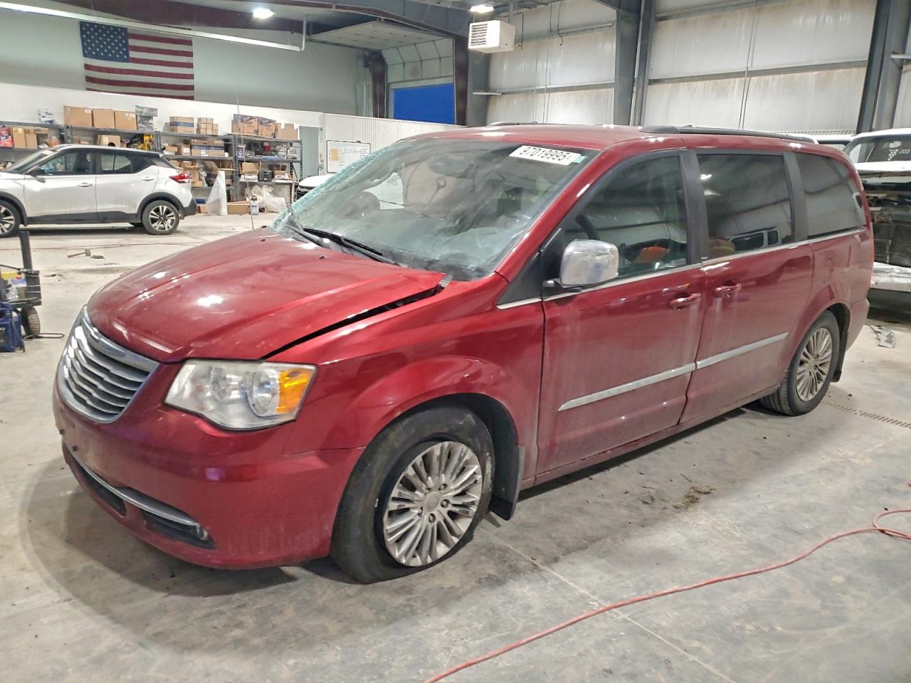 2013 CHRYSLER TOWN & COUNTRY