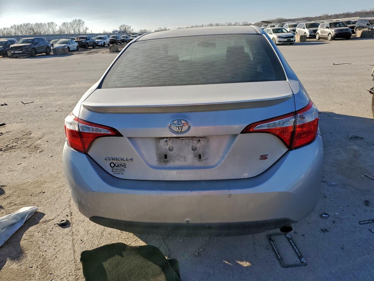 2015 TOYOTA COROLLA L photo 6