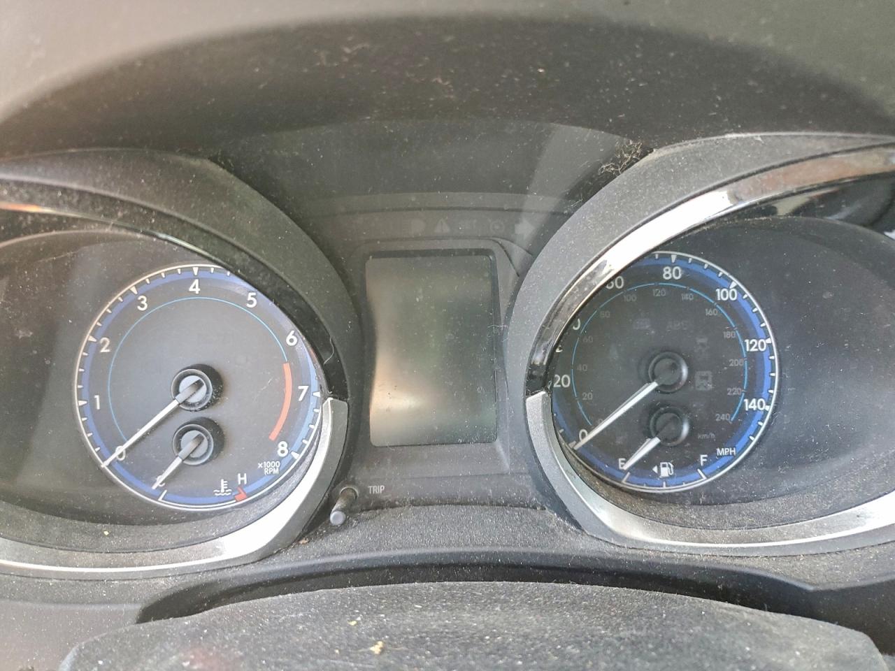 2015 TOYOTA COROLLA L photo 9
