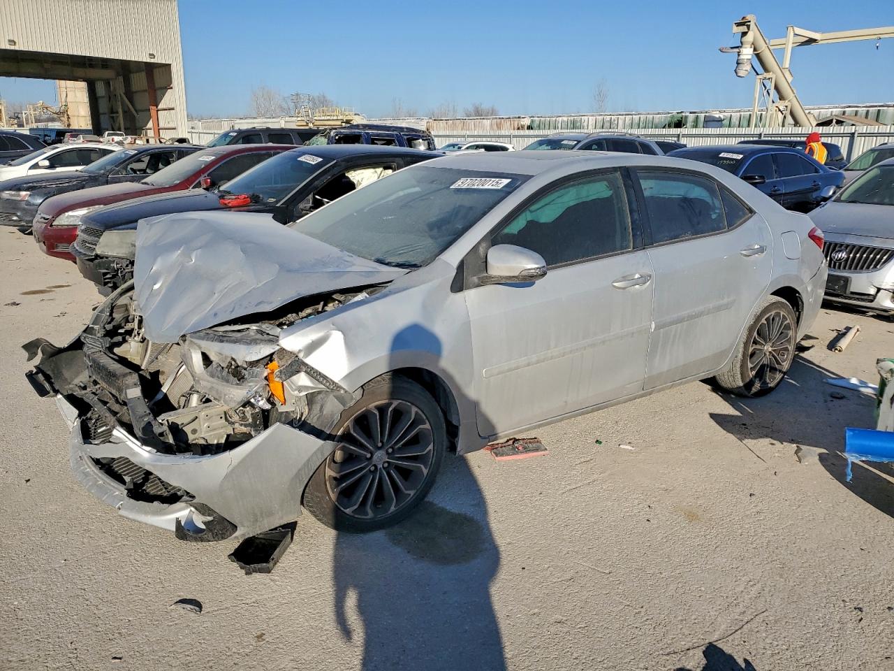 2015 TOYOTA COROLLA