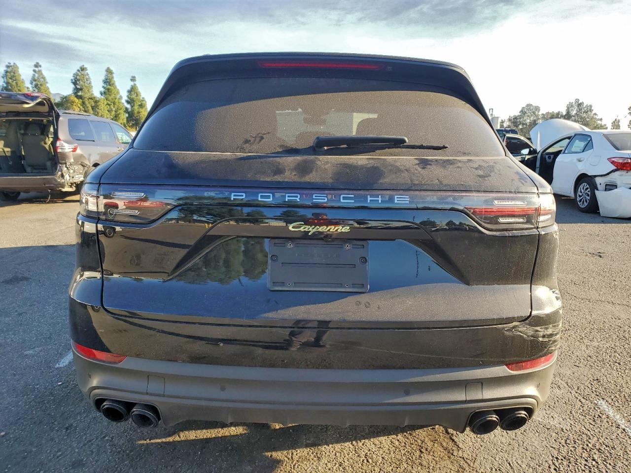 2022 PORSCHE CAYENNE E-HYBRID photo 6