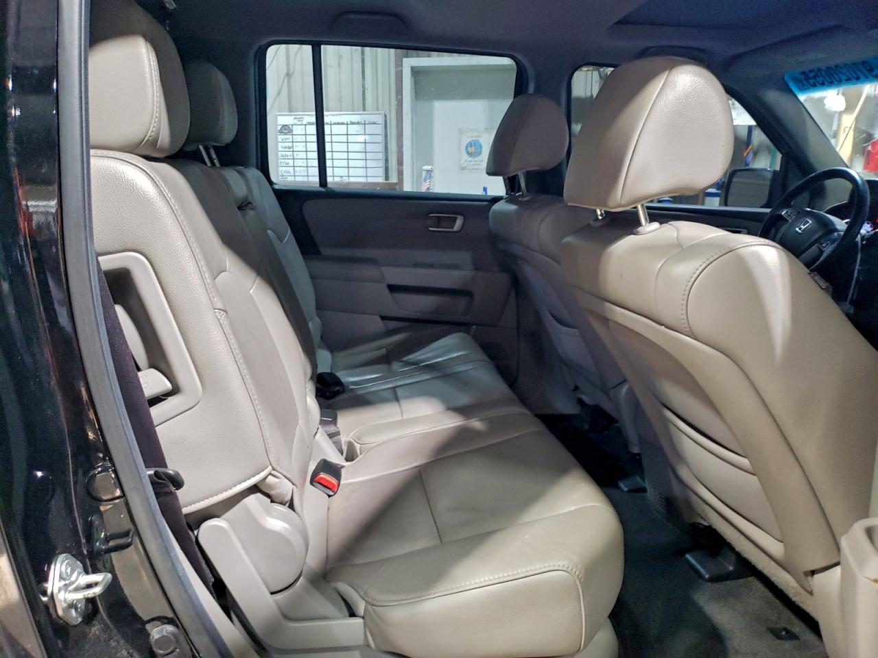 2012 HONDA PILOT EXL photo 31