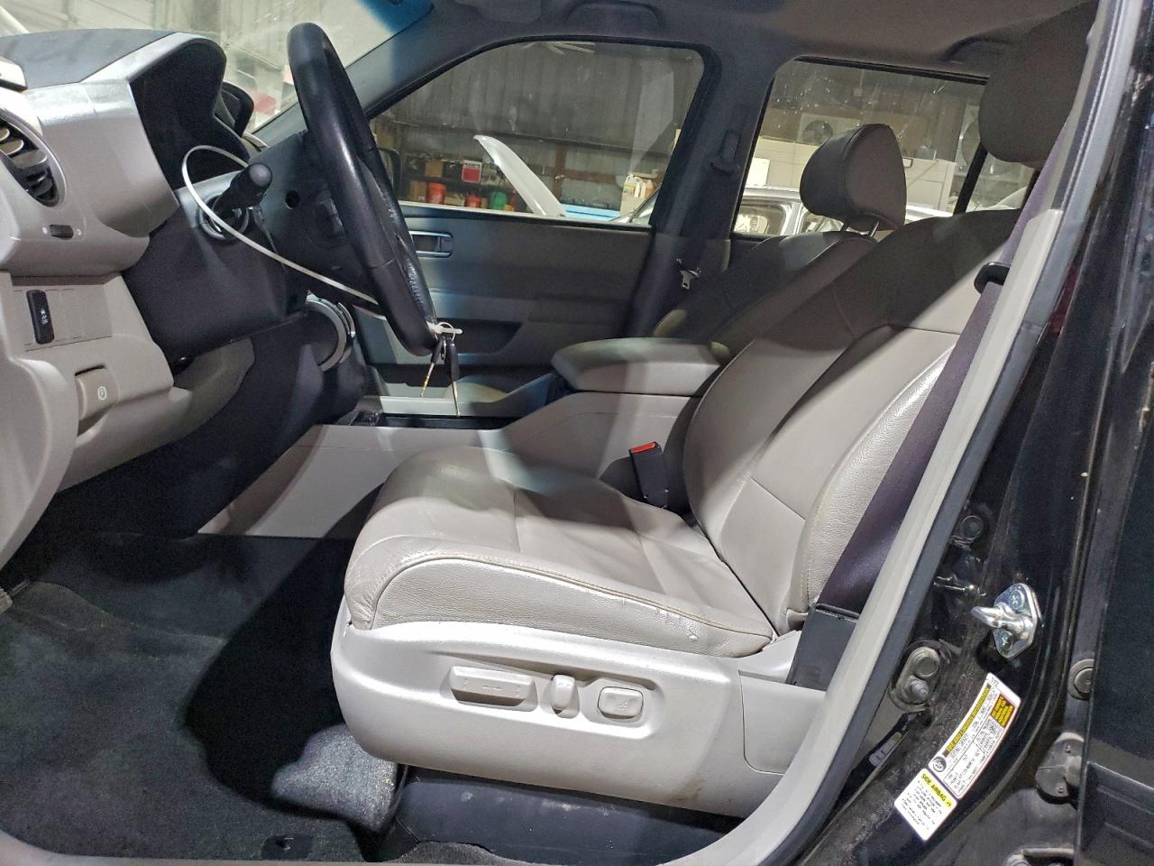 2012 HONDA PILOT EXL photo 19