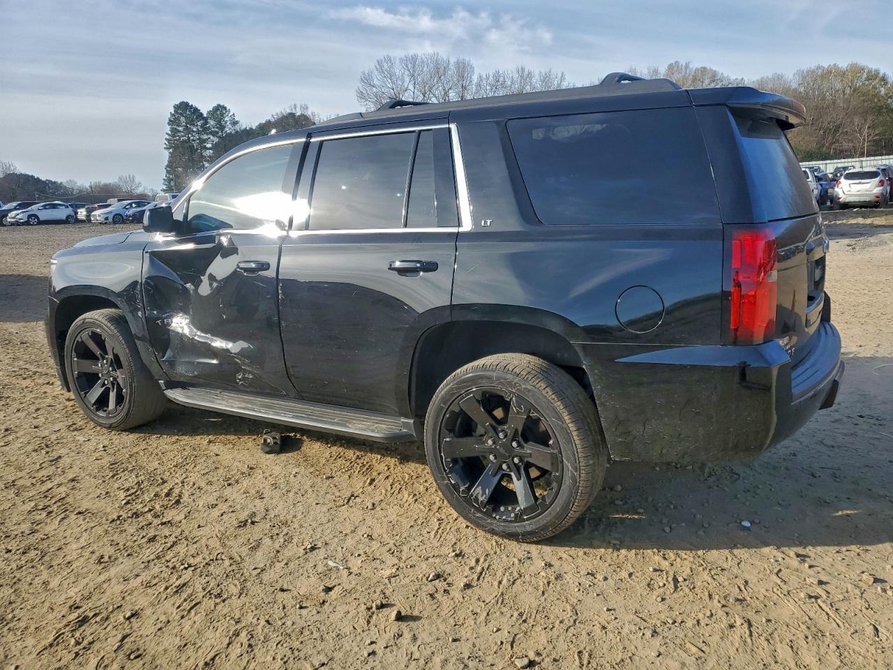 2017 CHEVROLET TAHOE C1500 LT photo 2
