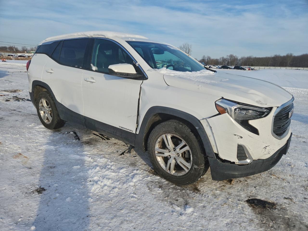 2019 GMC TERRAIN photo 4