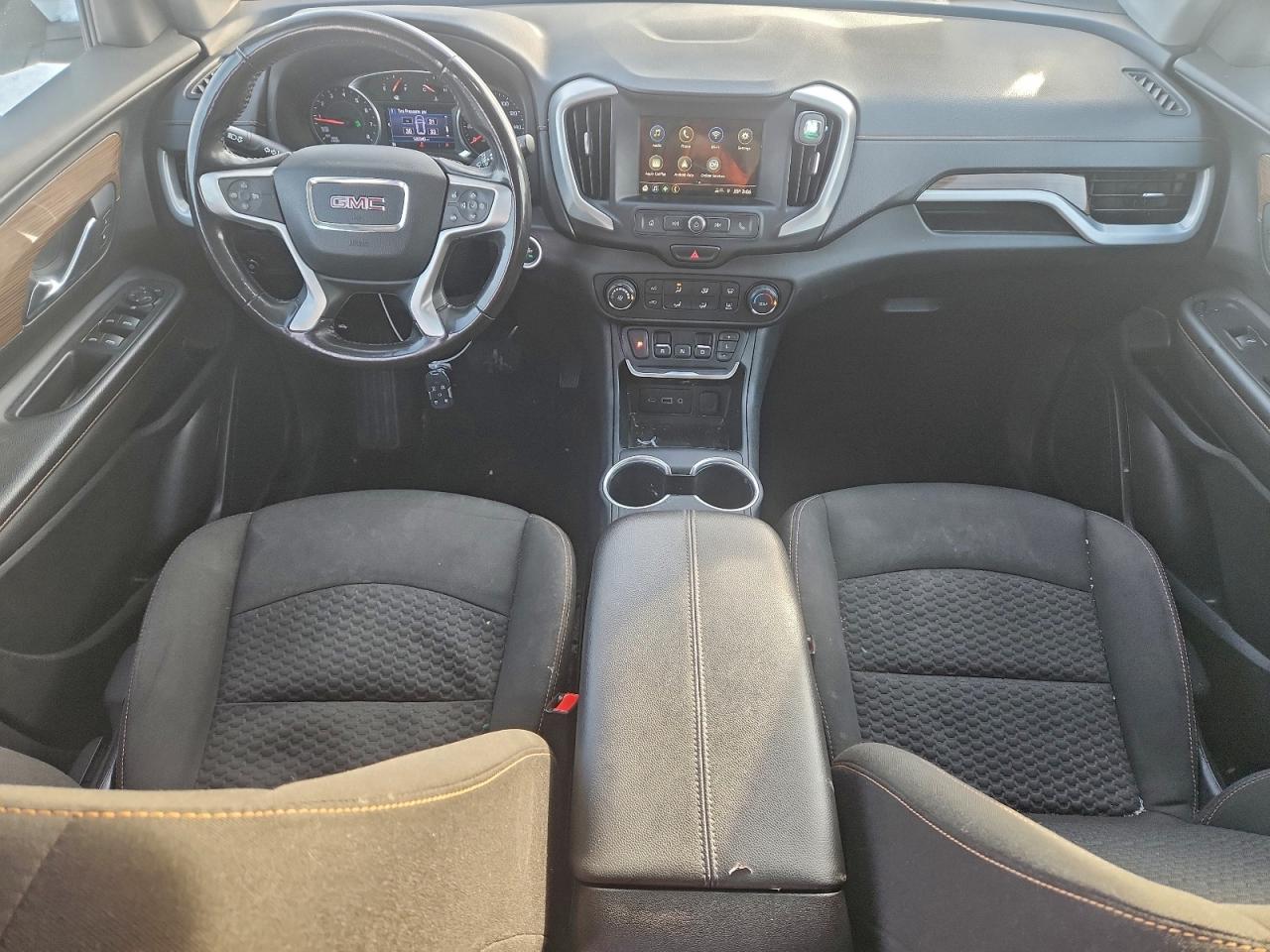 2019 GMC TERRAIN photo 8