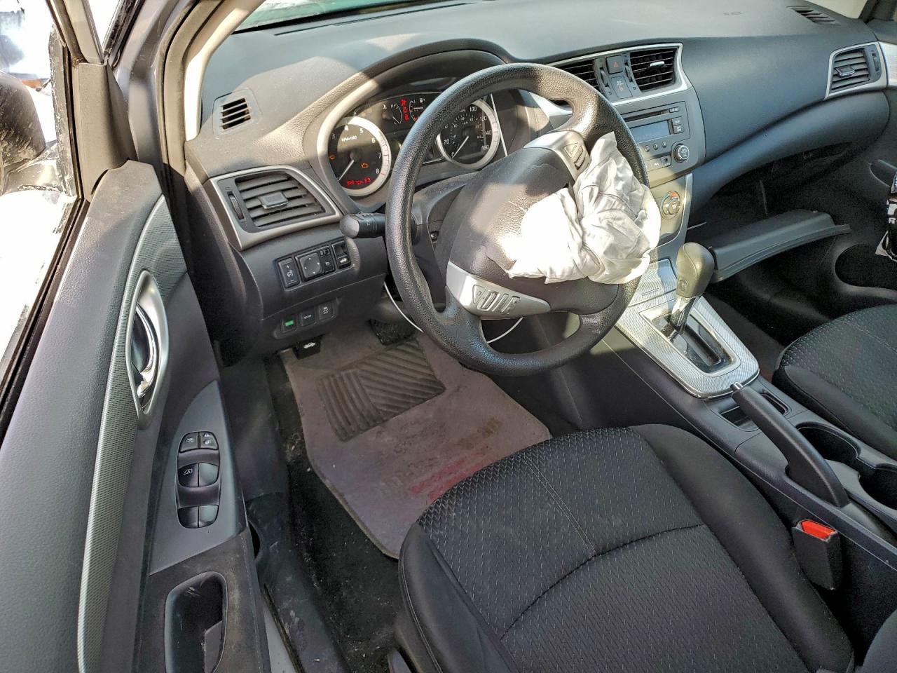 2014 NISSAN SENTRA S photo 15