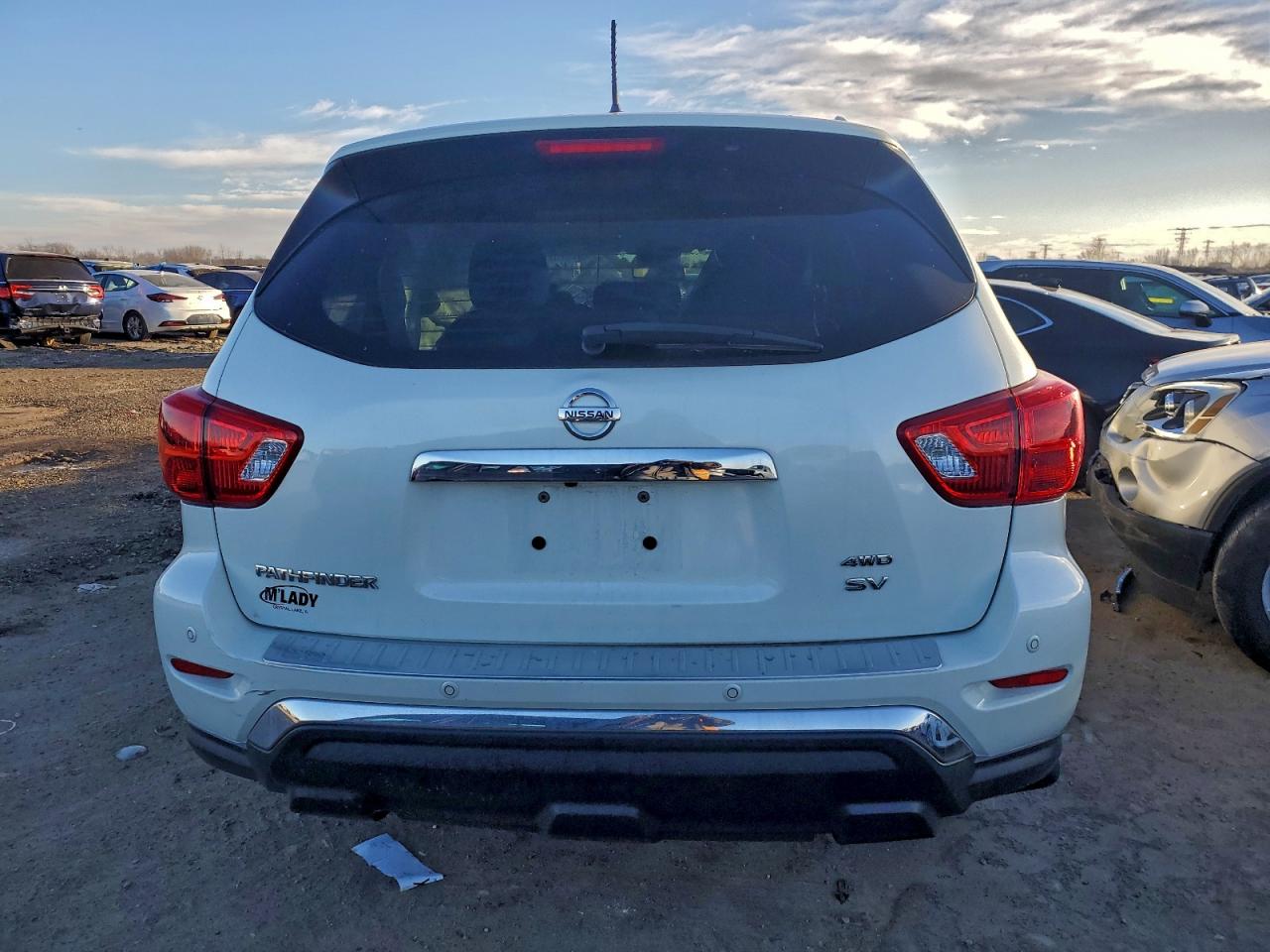 2017 NISSAN PATHFINDER S photo 11