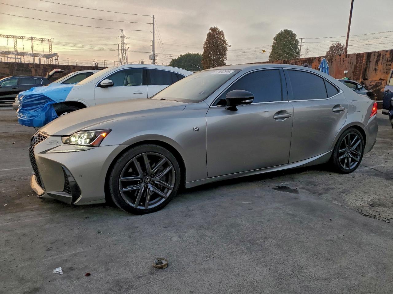 2019 LEXUS IS