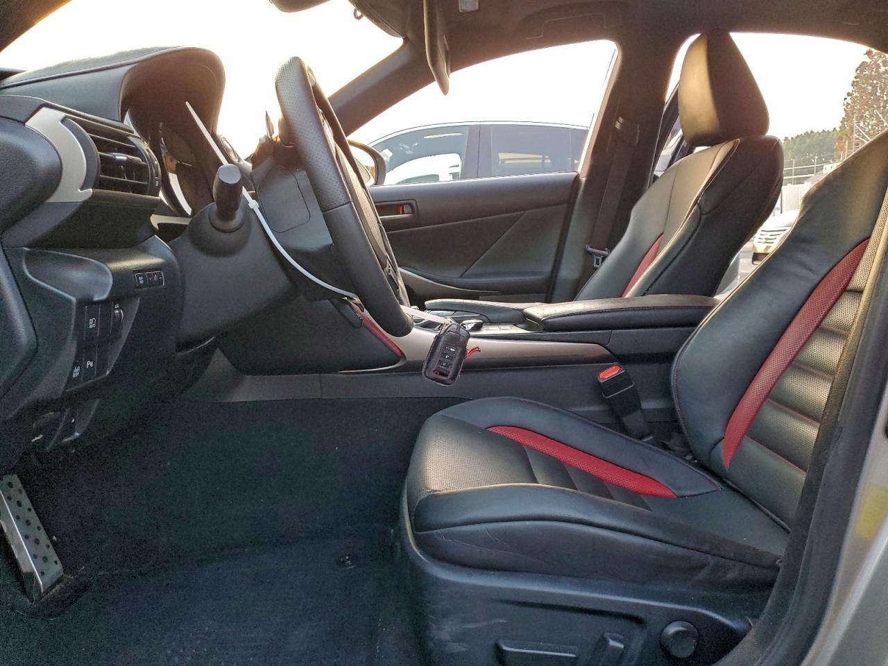 2019 LEXUS IS 300 photo 13