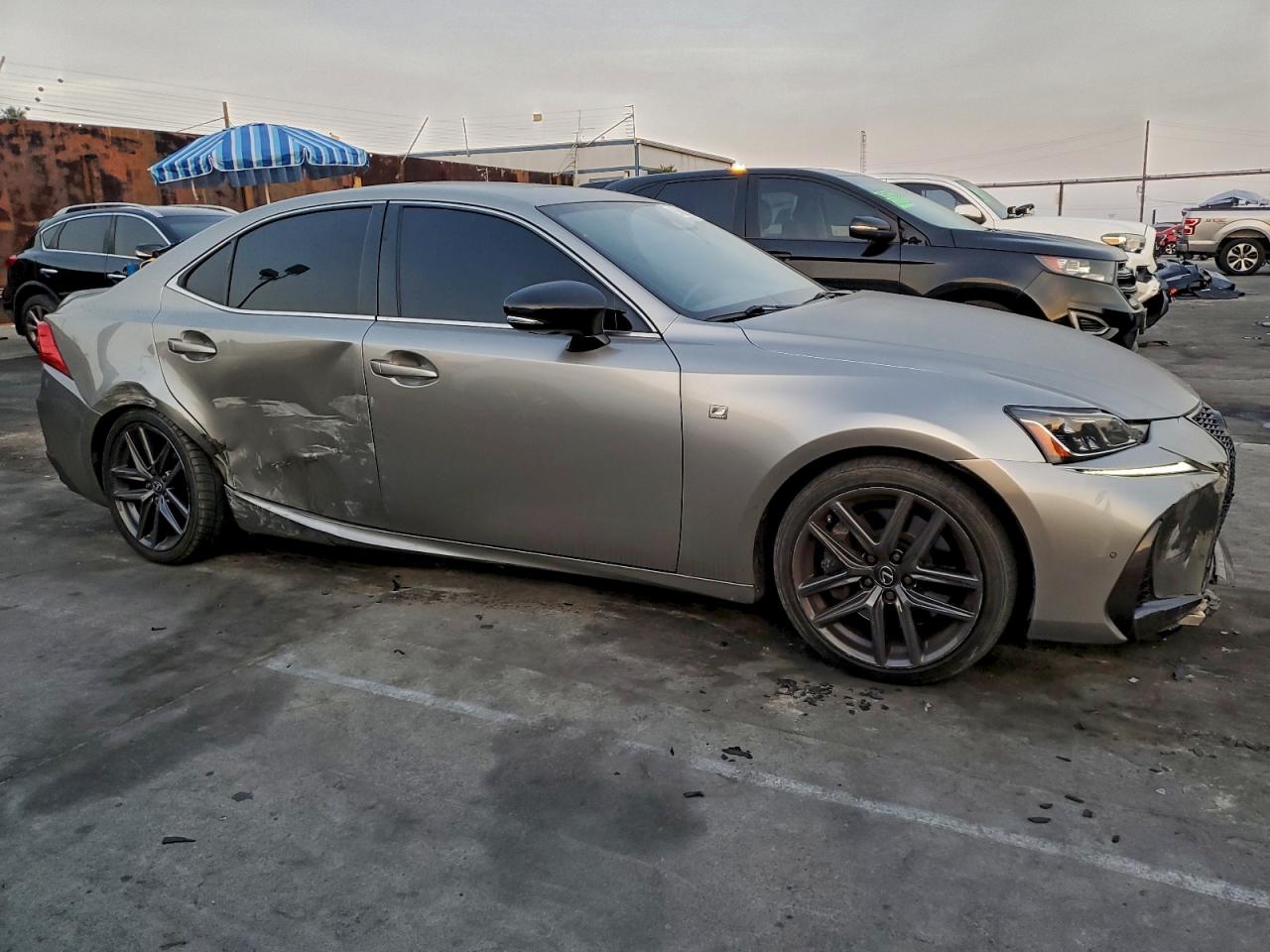 2019 LEXUS IS 300 photo 7
