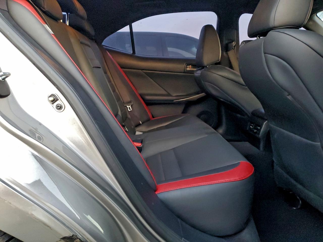 2019 LEXUS IS 300 photo 19