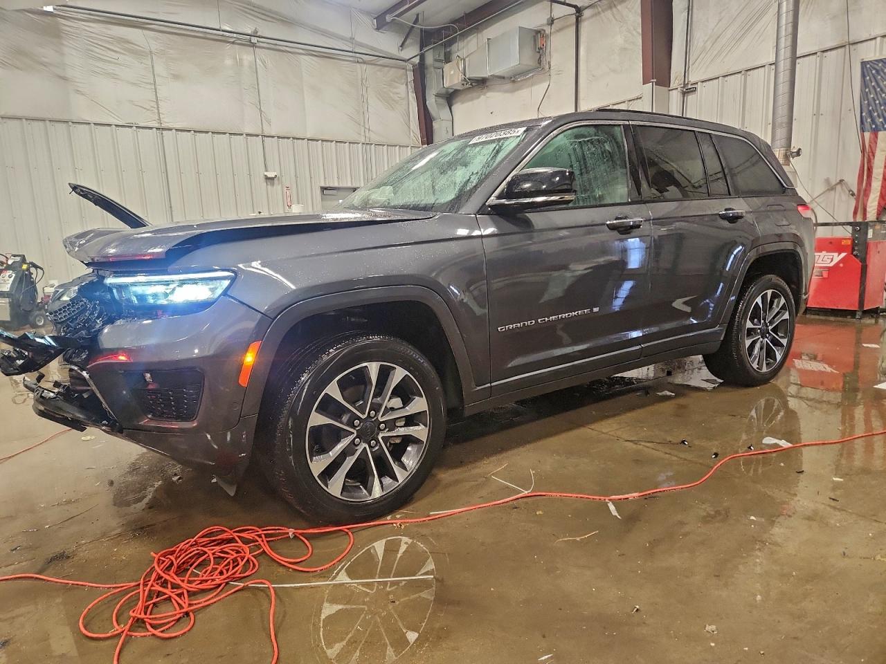 2022 JEEP GRAND CHEROKEE